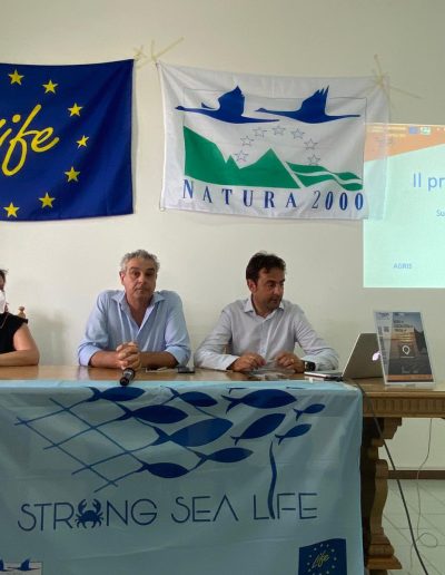 From left to right: Serena Lomiri of ISPRA, Mayor of Castelsardo Antonio Maria Capula and Deputy Mayor of Castelsardo Roberto Fiori